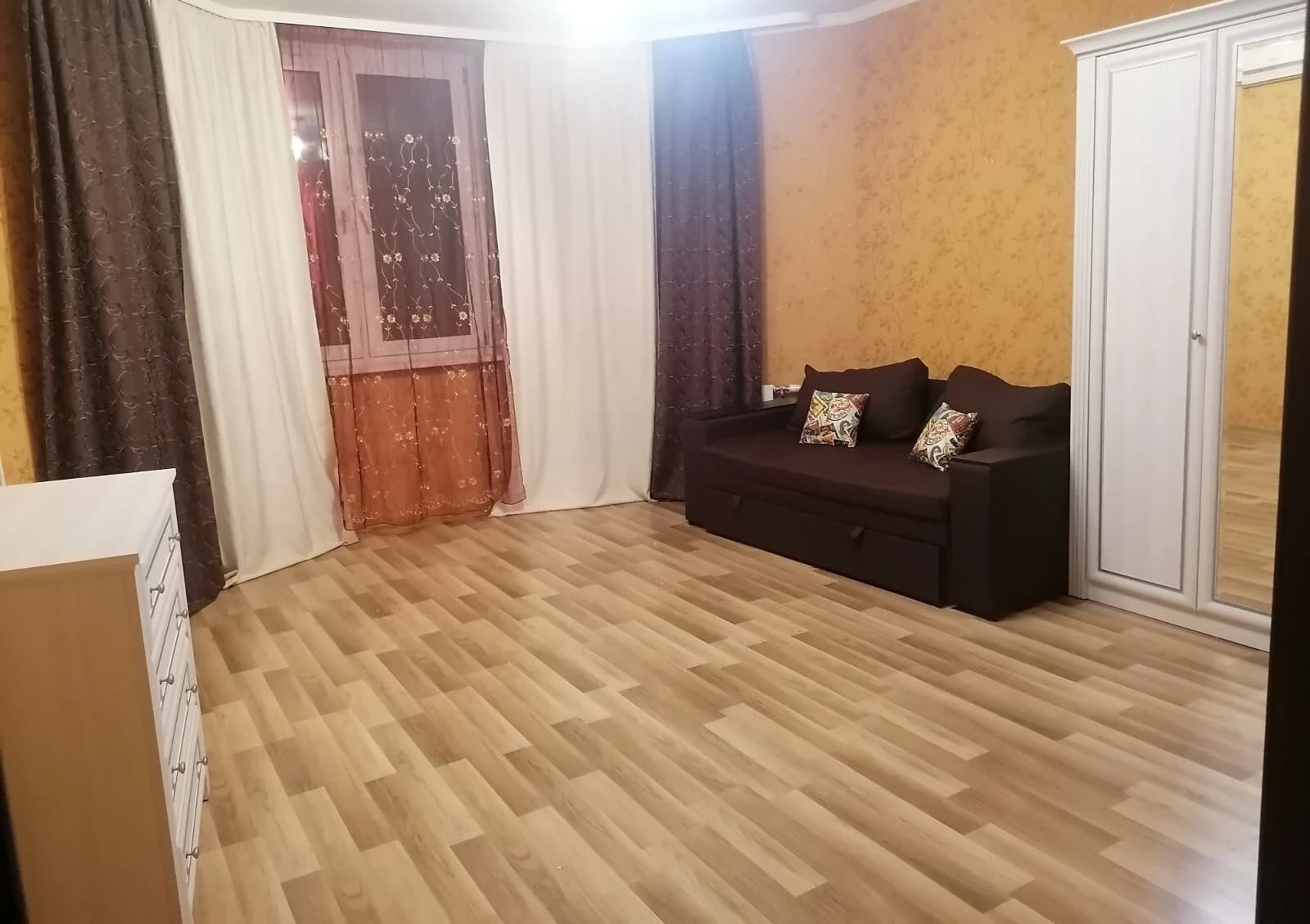 2-кімнатна квартира, Осокорки: ліфт і опалення без світла - фото 1