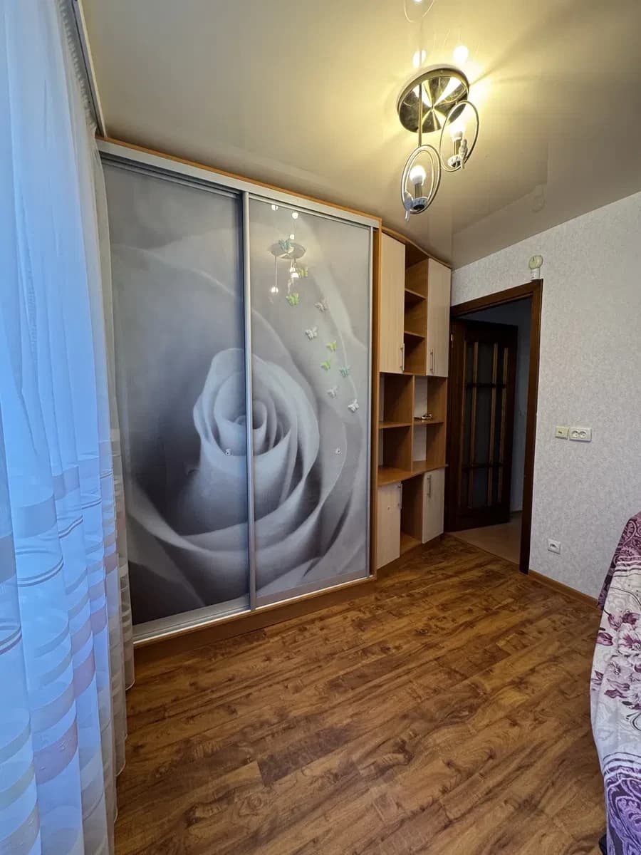 3-кімнатна квартира, Рівне: житловий стан, два балкони - фото 3