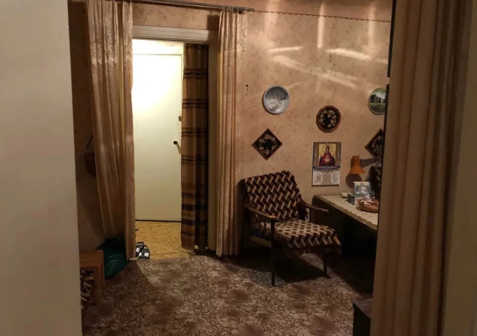 2-кімнатна квартира, Соборний: хрущовка, внутрішній двір - фото 3