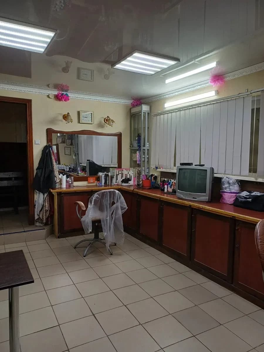 Приміщення, Шевченківський: під перукарню, котел на дровах - фото 2