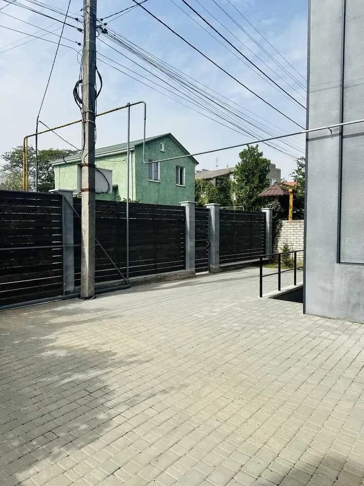 Будинок, Таїрове: дизайнерський ремонт, генератор, 5 соток