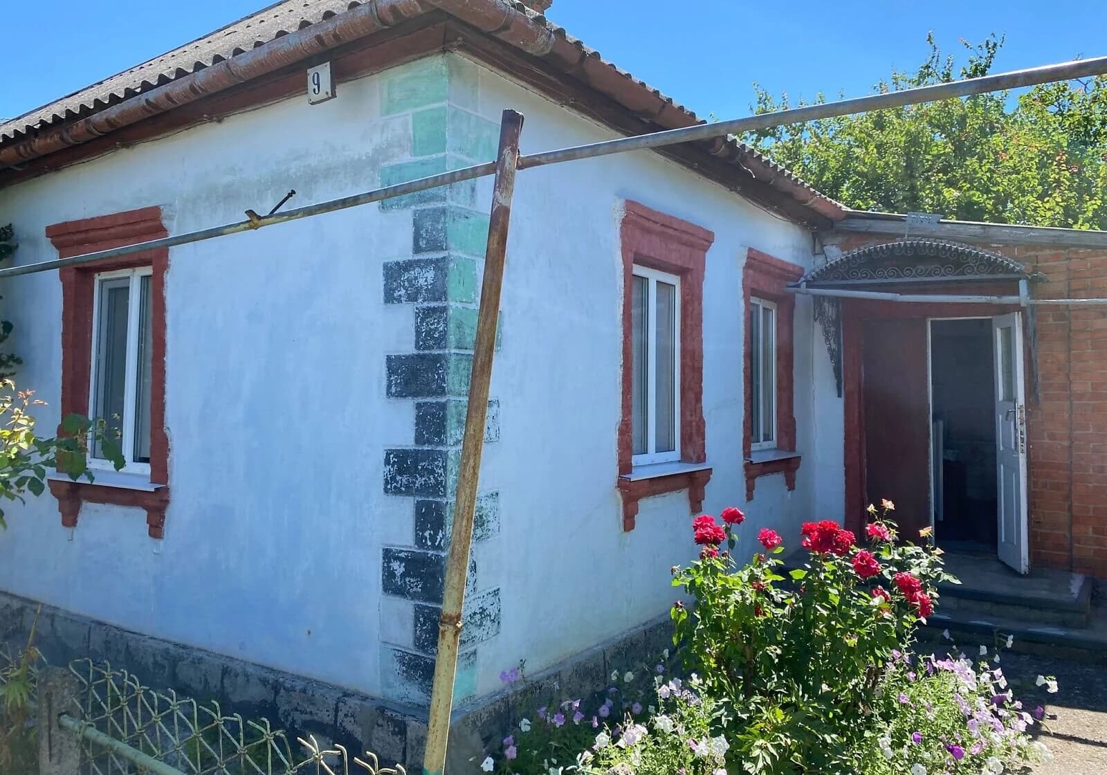 Будинок, Первомайськ: літня кухня, цегляні стіни - фото 3