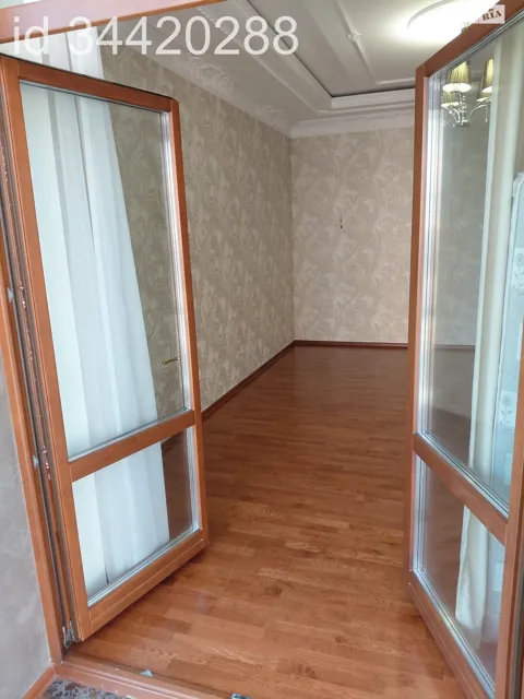 2-кімнатна квартира, Центр: кухня-студія, євроремонт, укриття в будинку - фото 4