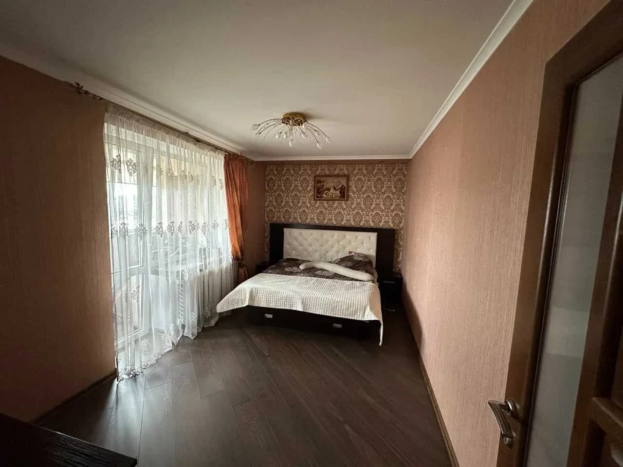 3-кімнатна квартира, Франківський: цегляний будинок, кухня 9 м² - фото 3