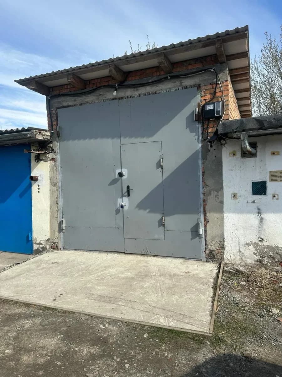 Гараж, Раково: оглядова яма, електрика, СТО поруч - фото 1