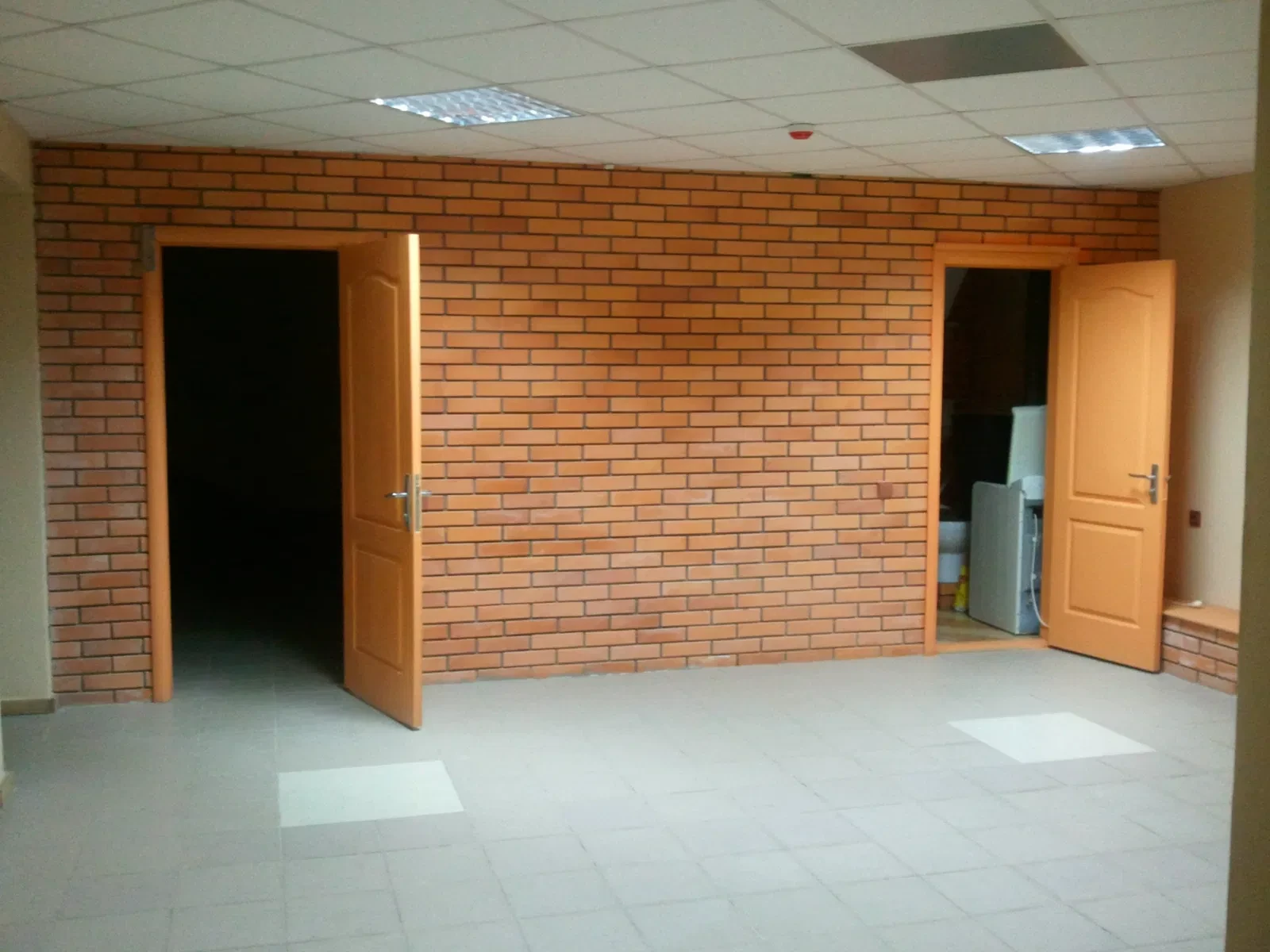 Окрема будівля, Кременчук: окремі входи, 380 В - фото 2