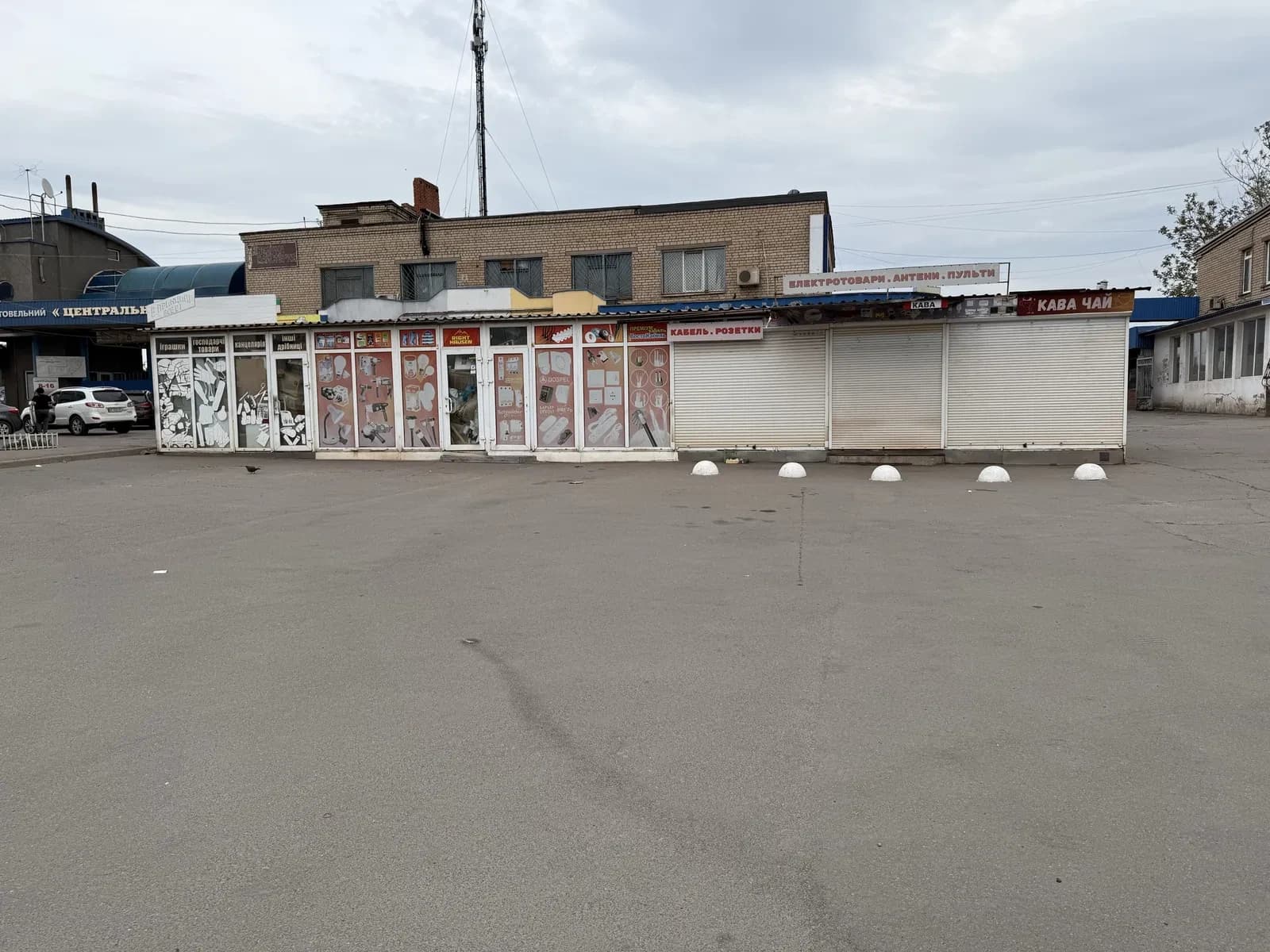 Павільйони, Центрально-Міський: на демонтаж, електрика, 10 павільйонів