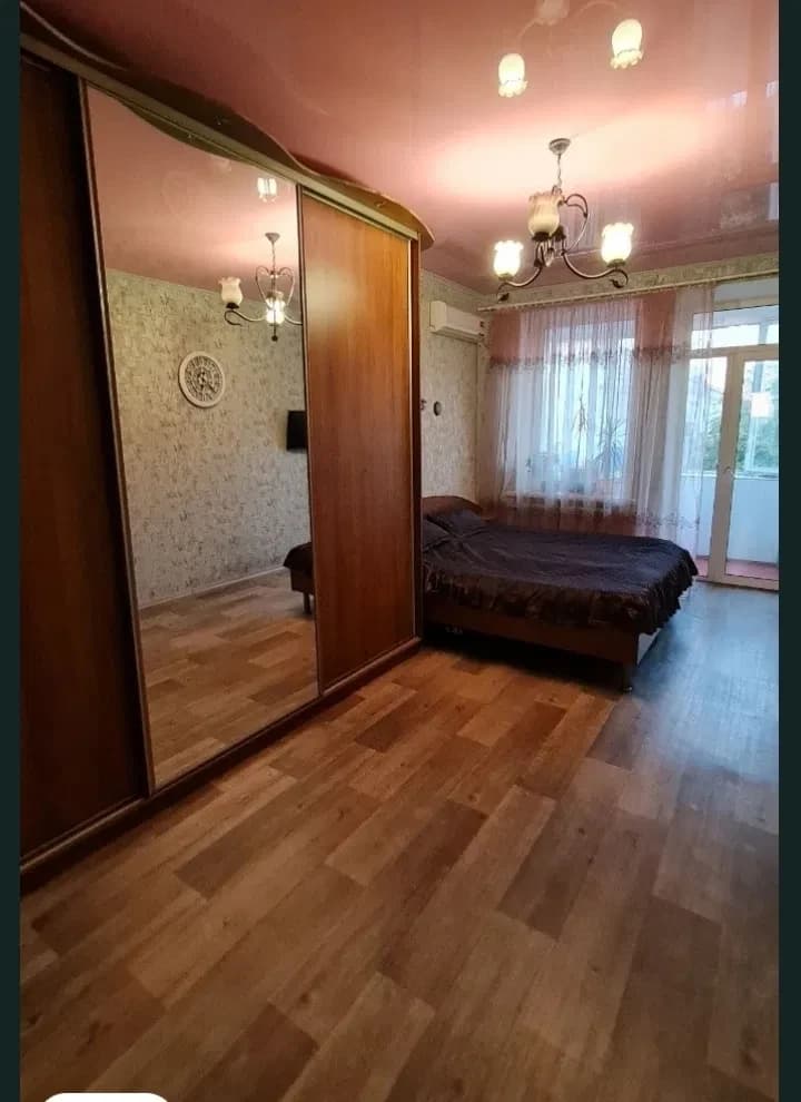 2-кімнатна квартира, Вознесенівський: євроремонт, центр міста - фото 1