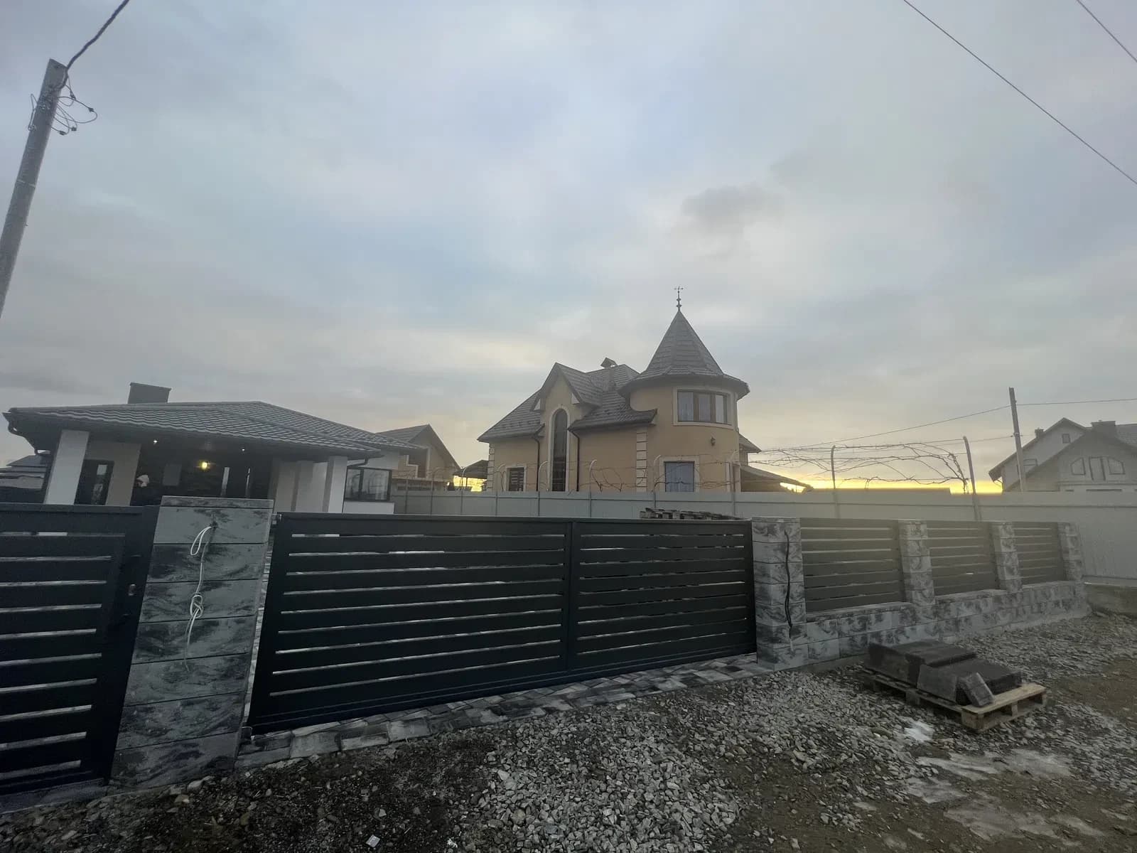 Будинок, Чернівці: клубний будинок, 6 соток, під ваш проєкт - фото 5