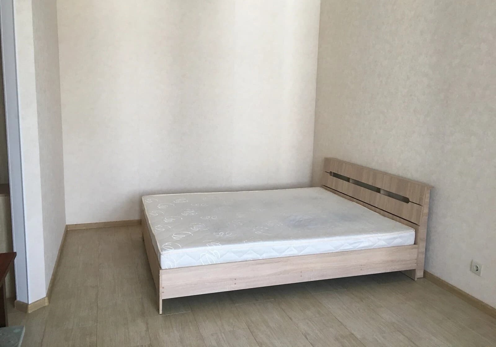 1-кімнатна квартира, Требухів: євроремонт, панорамні вікна - фото 3