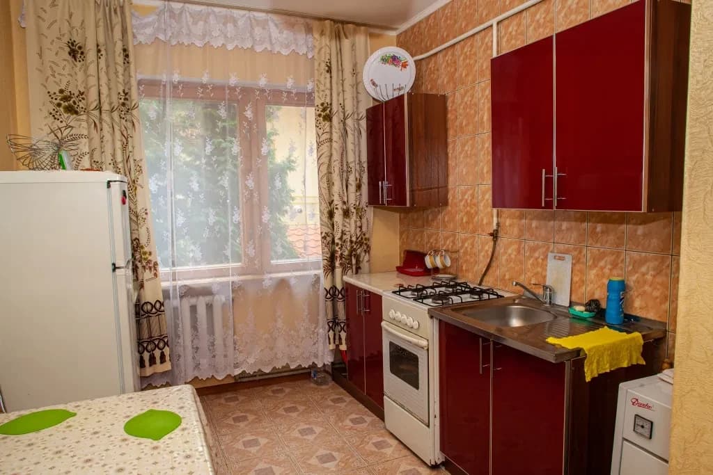 1-кімнатна квартира, Трускавець: центр міста, можна з песиком - фото 3