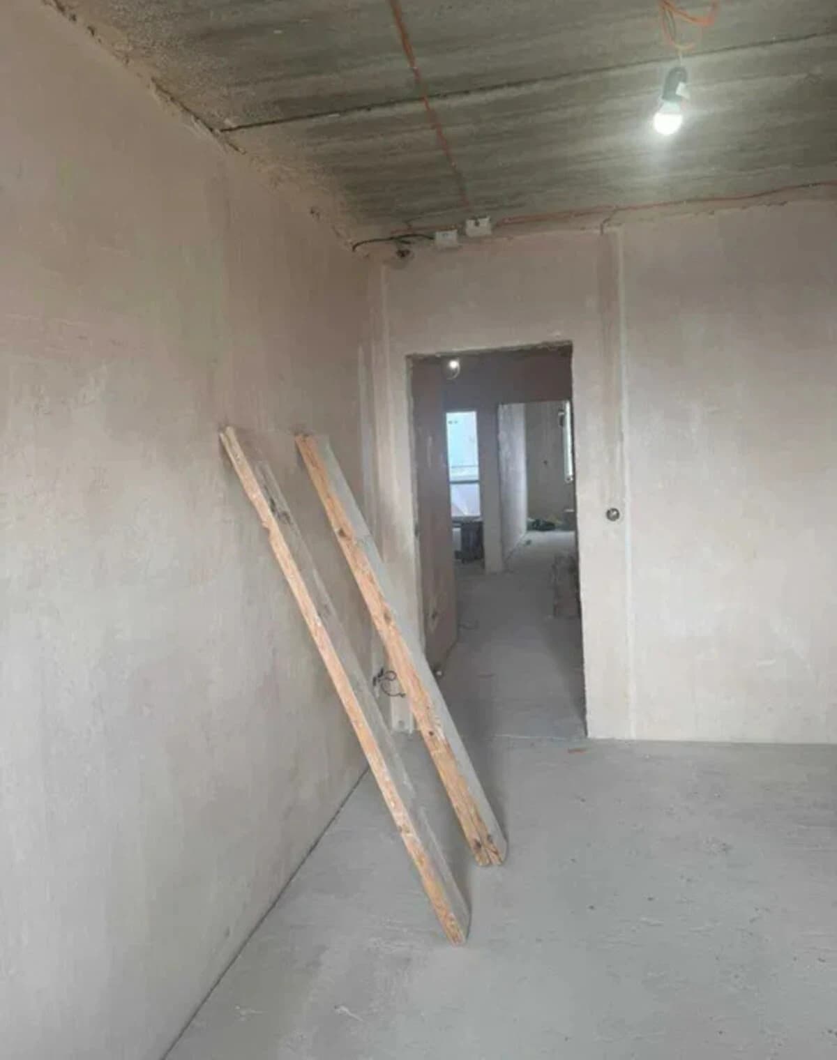 2-кімнатна квартира, Салтівський: кухня 19.4 м², внутрішній двір - фото 5