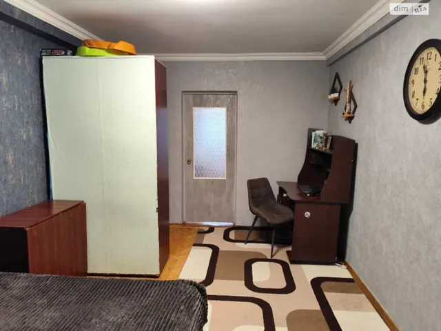 2-кімнатна квартира, Київ: косметичний ремонт, балкон/лоджія - фото 4