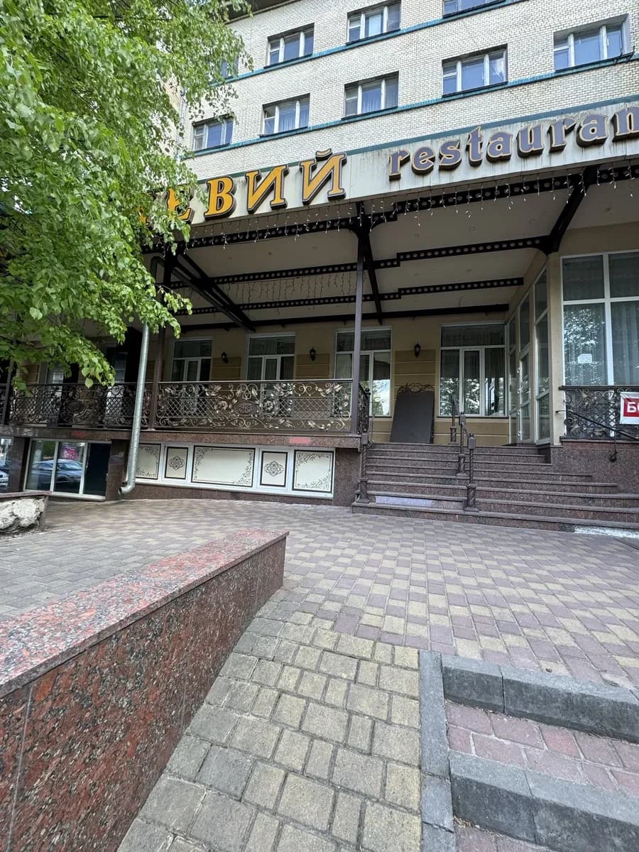 Ресторан, Хмельницький: пивоварня, літня тераса, фасадне - фото 2
