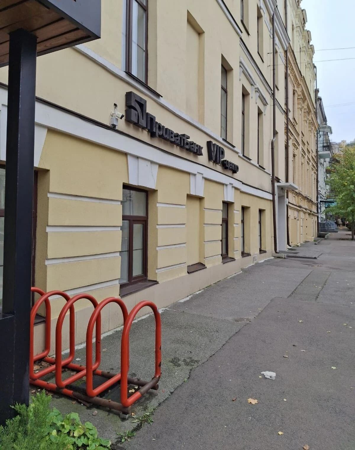 Офіс, Поділ: укриття в будинку, резервне живлення - фото 4