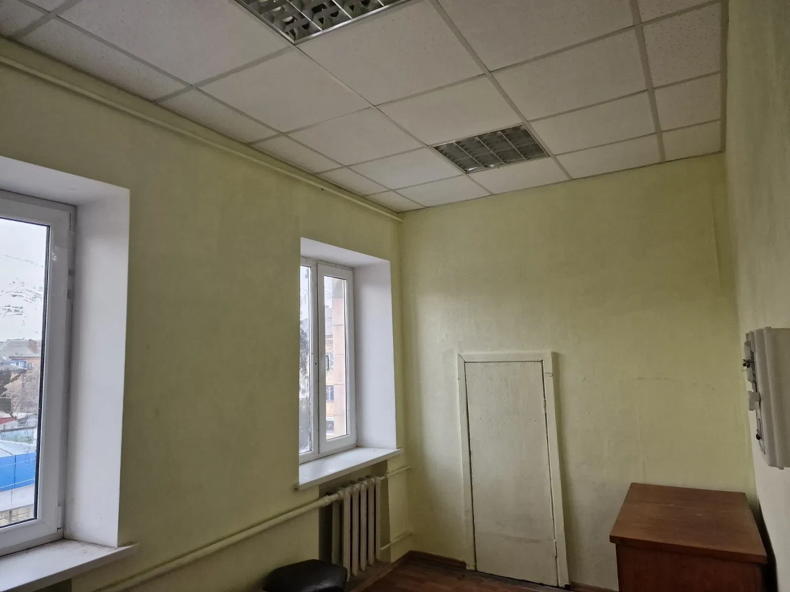 Приміщення, Сміла: ремонт, санвузол, біля ринку - фото 1