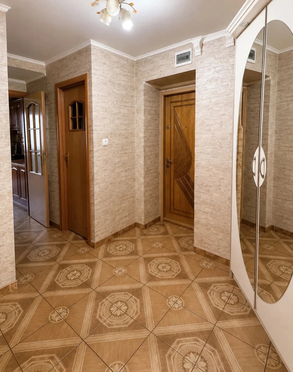 3-кімнатна квартира, Самбір: євроремонт, індивідуальне газове опалення - фото 2