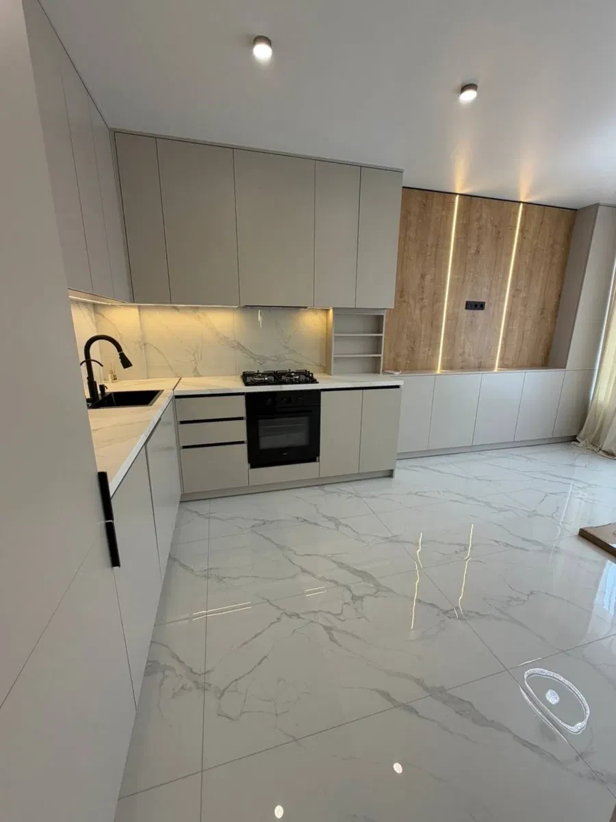 Євродвушка у ЖК Молодість: сучасний ремонт, газове опалення - фото 2