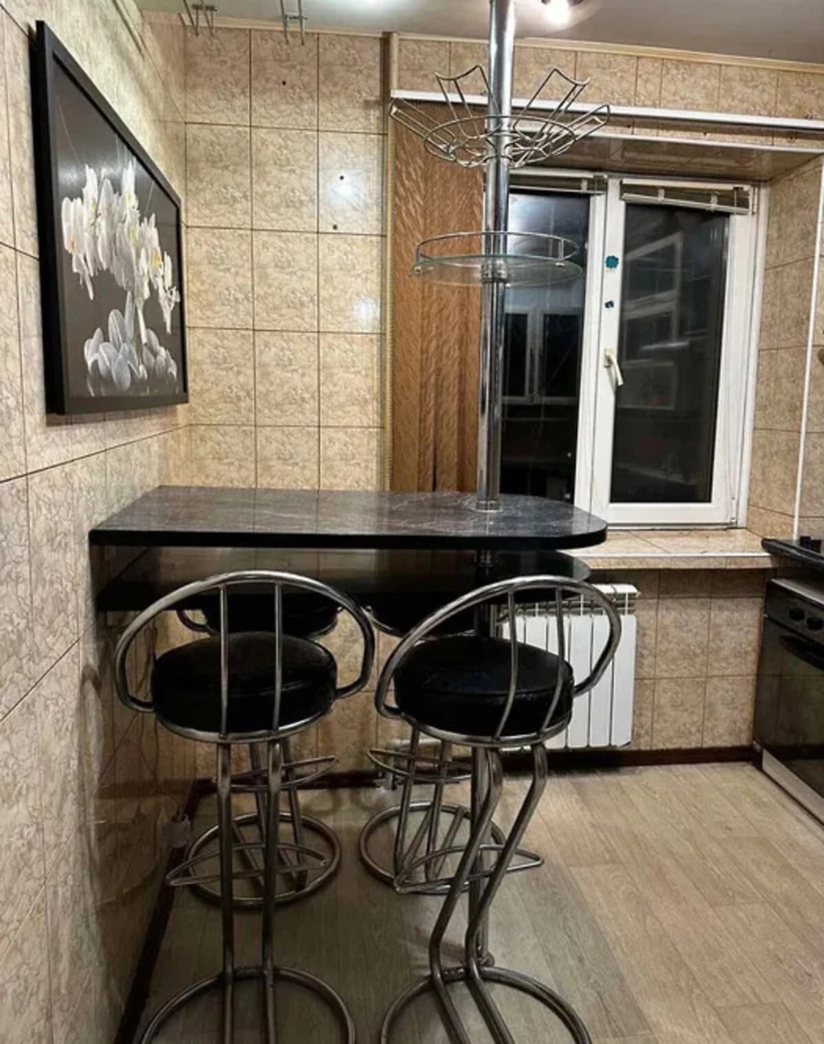 3-кімнатна квартира, Полтава: косметичний ремонт, цегляні стіни - фото 2