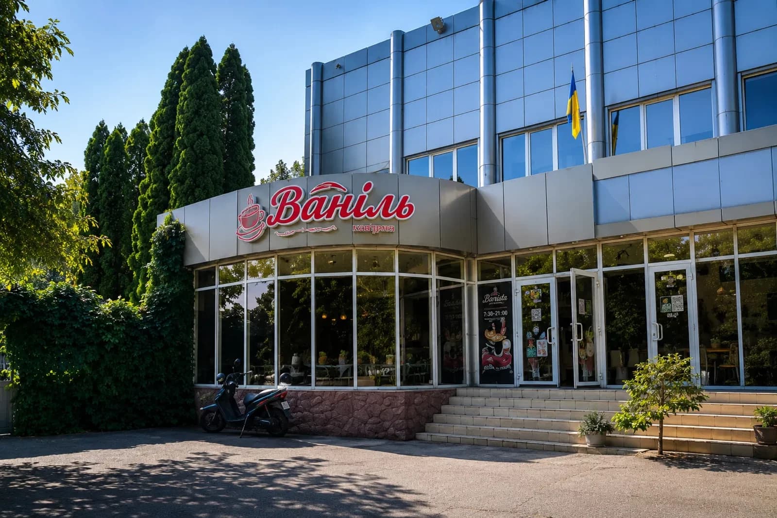Будівля, Подільський: 140 кВт, орендарі, власна територія - фото 2