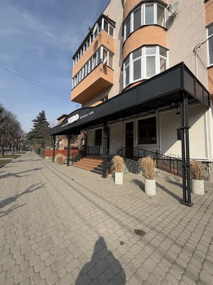 Приміщення, Коломия: центр, біля костелу та гімназії - фото 1