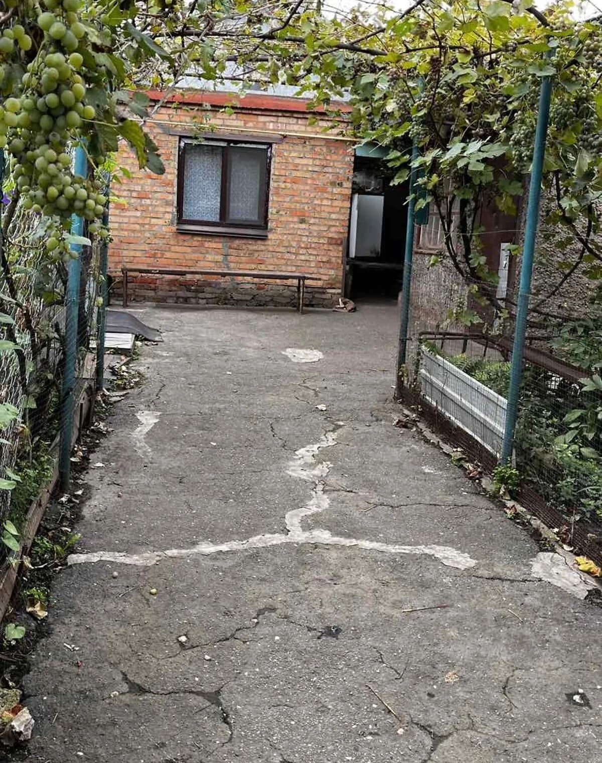 Будинок, Центрально-Міський: 2 сотки, індивідуальне опалення - фото 2