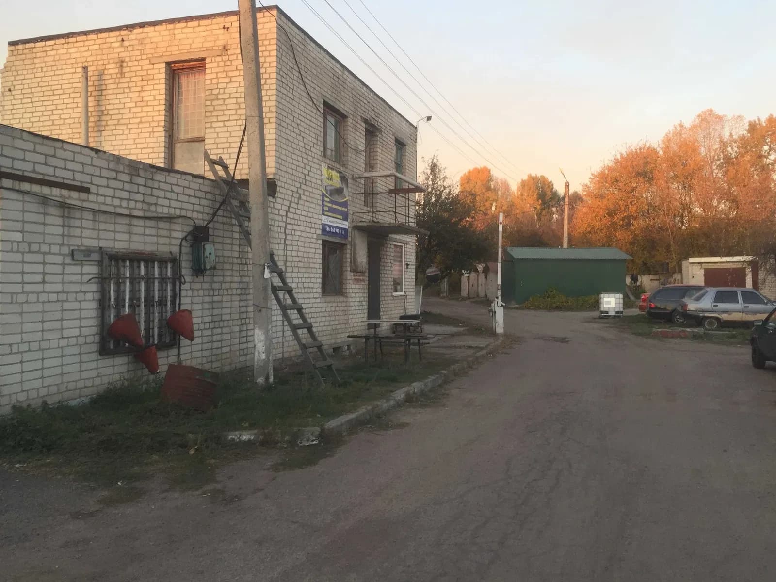 Гараж, АК Будівельник: сухий підвал, орендар залишається - фото 3