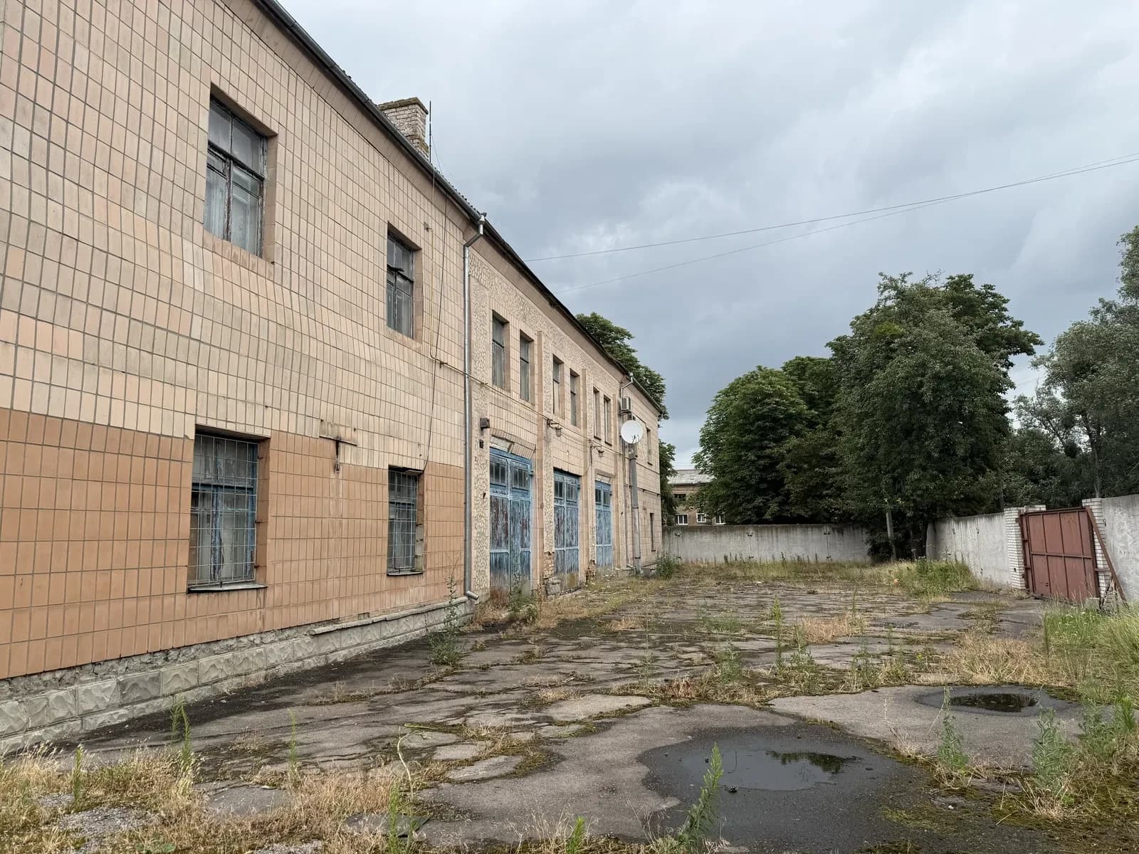 Склад, Рівне: цілодобова охорона, заїзд для великовантажного транспорту - фото 3