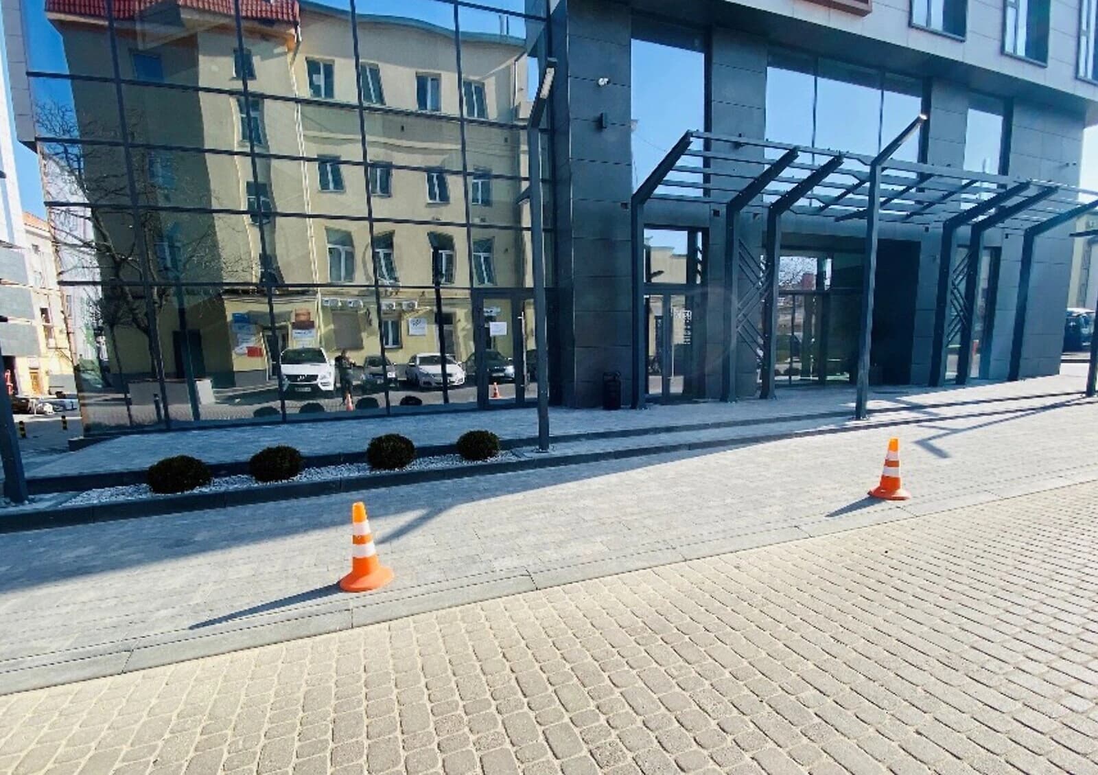 Офіс, Франківський: укриття в будинку, 50 приміщень - фото 5