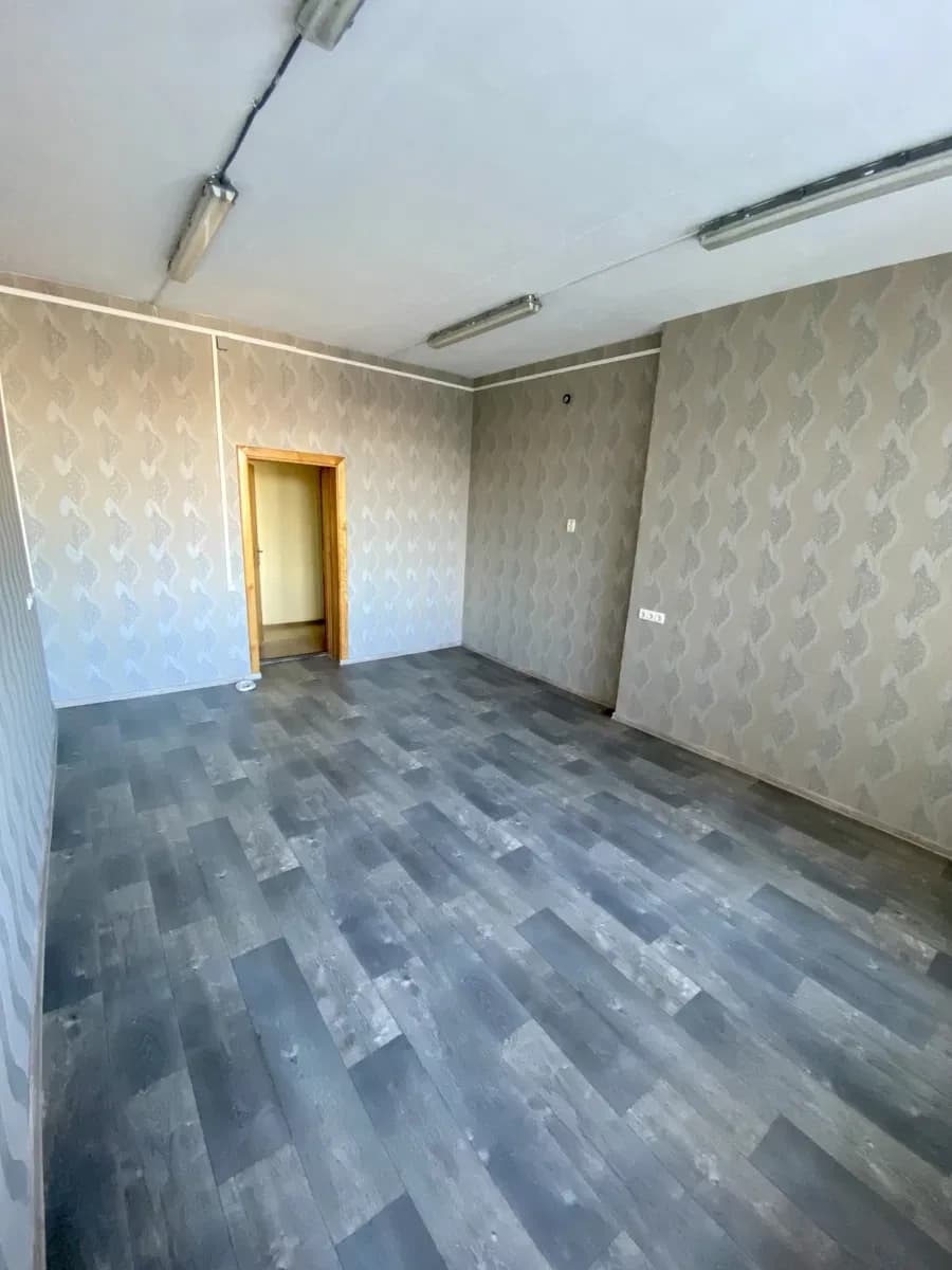 Офіс, Полтава: комунальні включені, площа 15-60 м² - фото 4