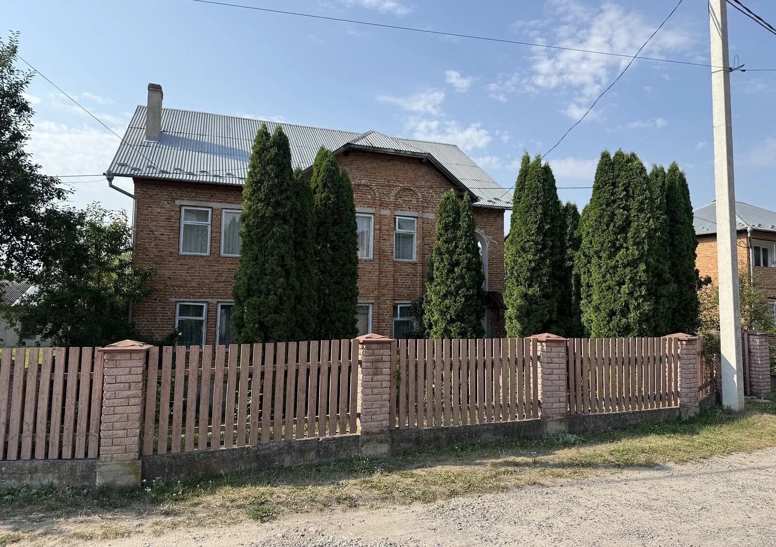 Будинок, Монастириська: 12 соток, гараж у дворі
