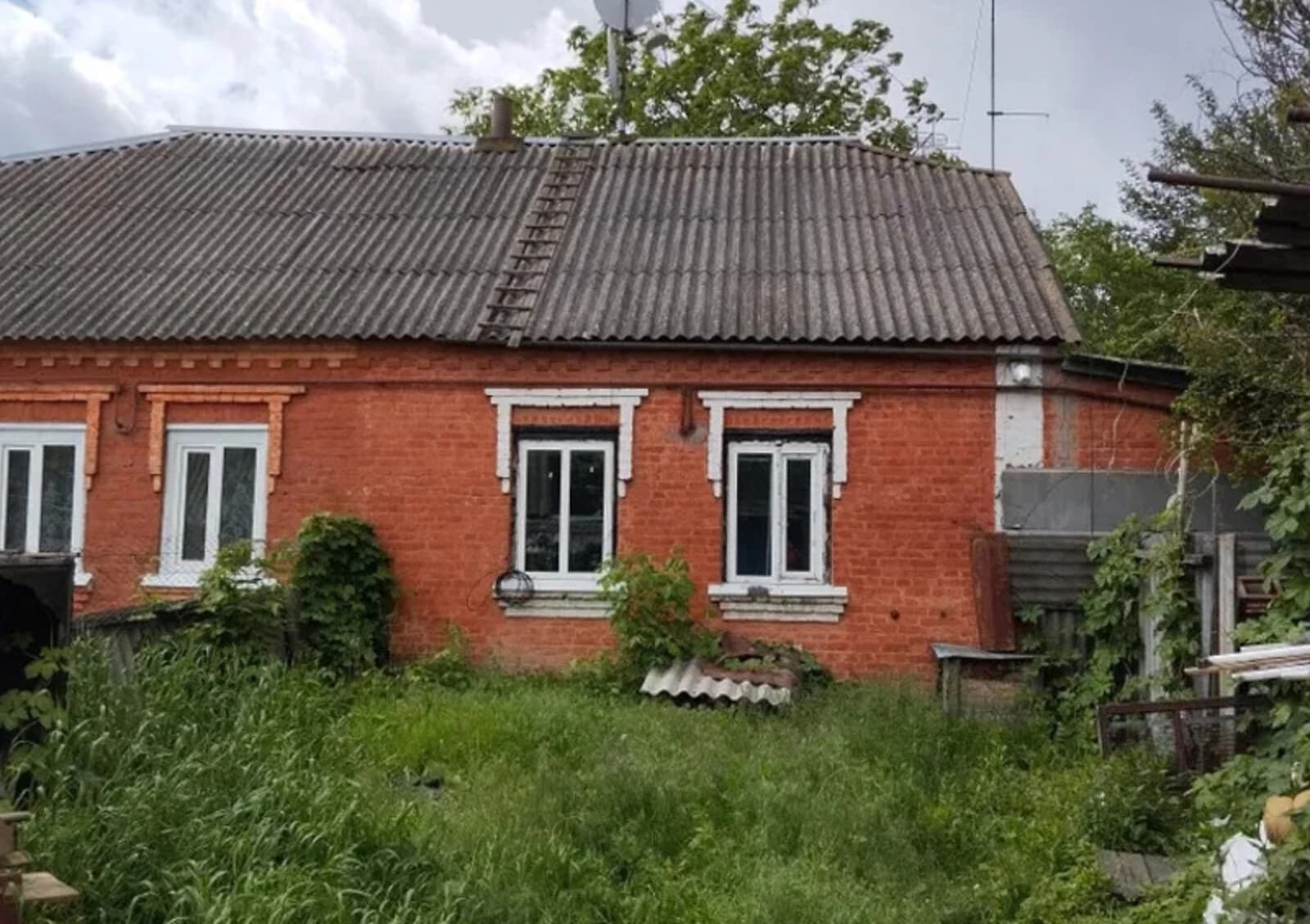 2-кімнатна квартира, Вирішальне: газове опалення, без ремонту