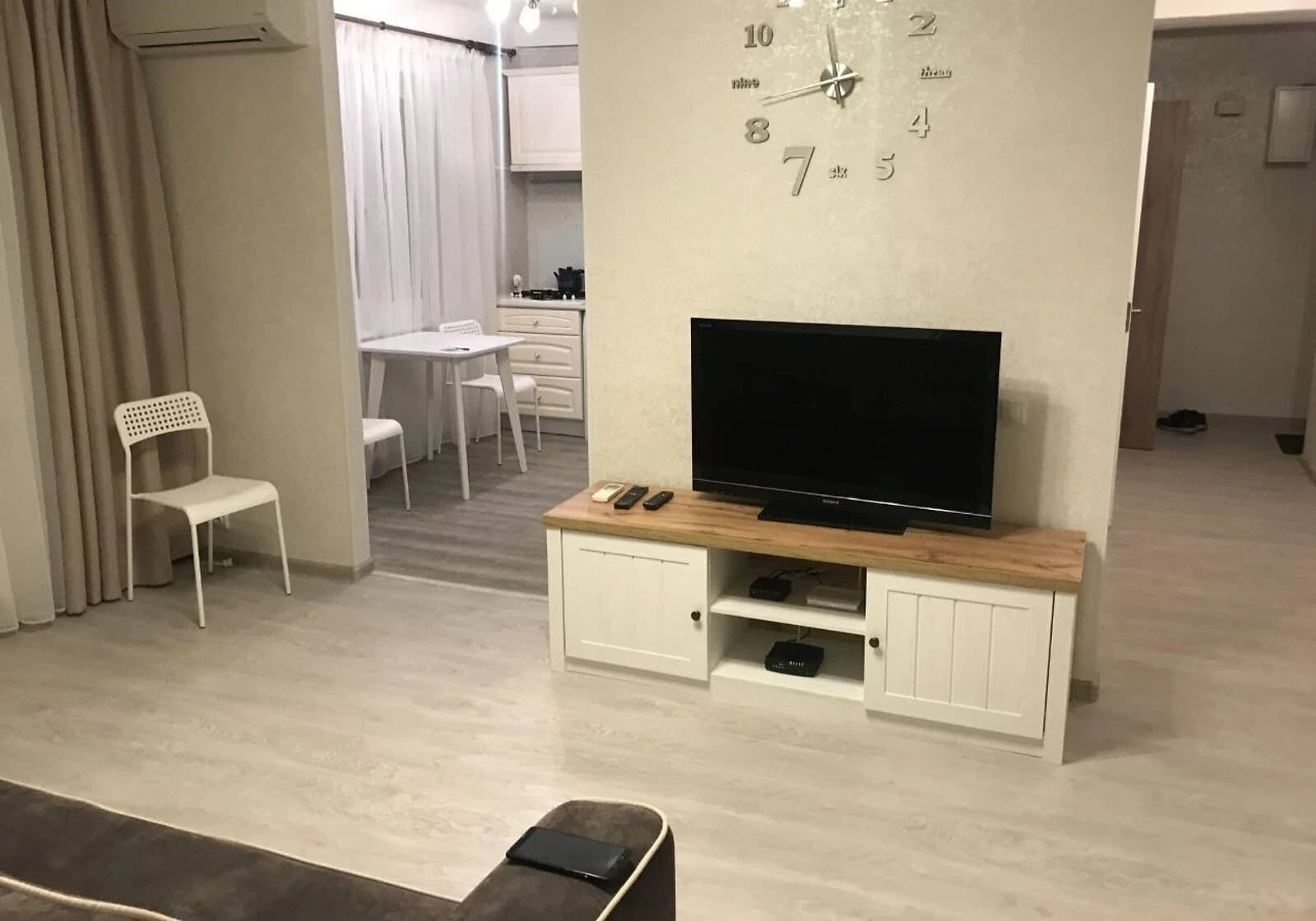 2-кімнатна квартира, Печерський: закріплене паркомісце, метро Звіринецька - фото 1