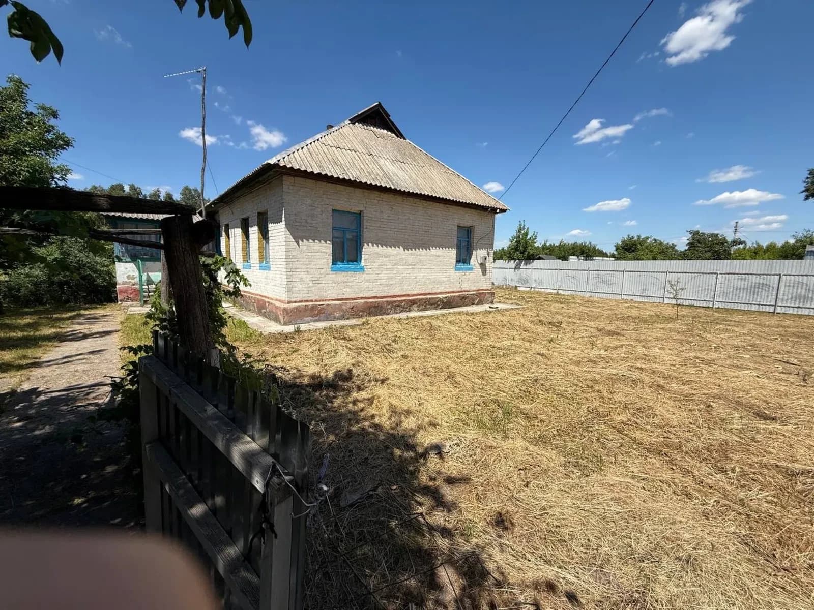 Будинок, Підлісся: 38 соток, діюча піч, дві системи опалення