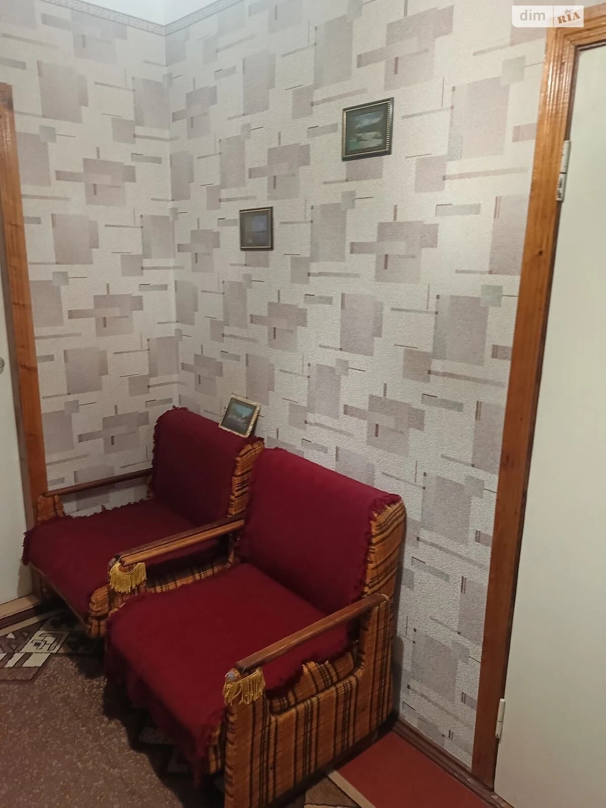 3-кімнатна квартира, Придніпровський: косметичний ремонт, балкон/лоджія - фото 2
