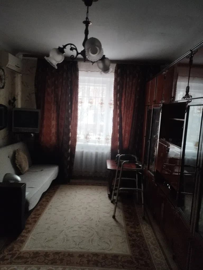3-кімнатна квартира, Сміла: косметичний ремонт, меблі та техніка - фото 3