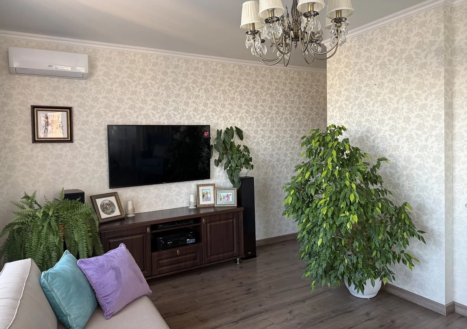 3-кімнатна квартира, Саперна Слобідка: резервне живлення - фото 3