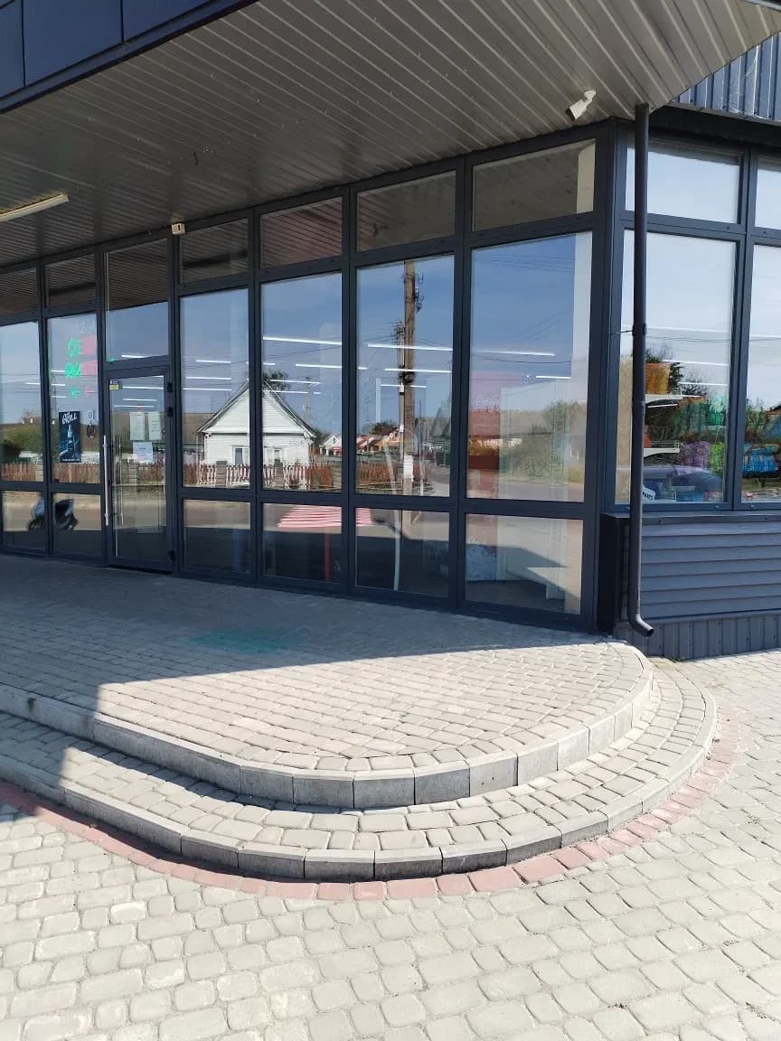 Магазин, Вараш: автономний електрогенератор, власна котельня - фото 2