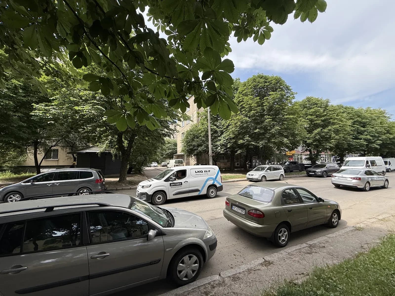 Кіоск, Рованці: фасадне розташування, окремий вхід - фото 2