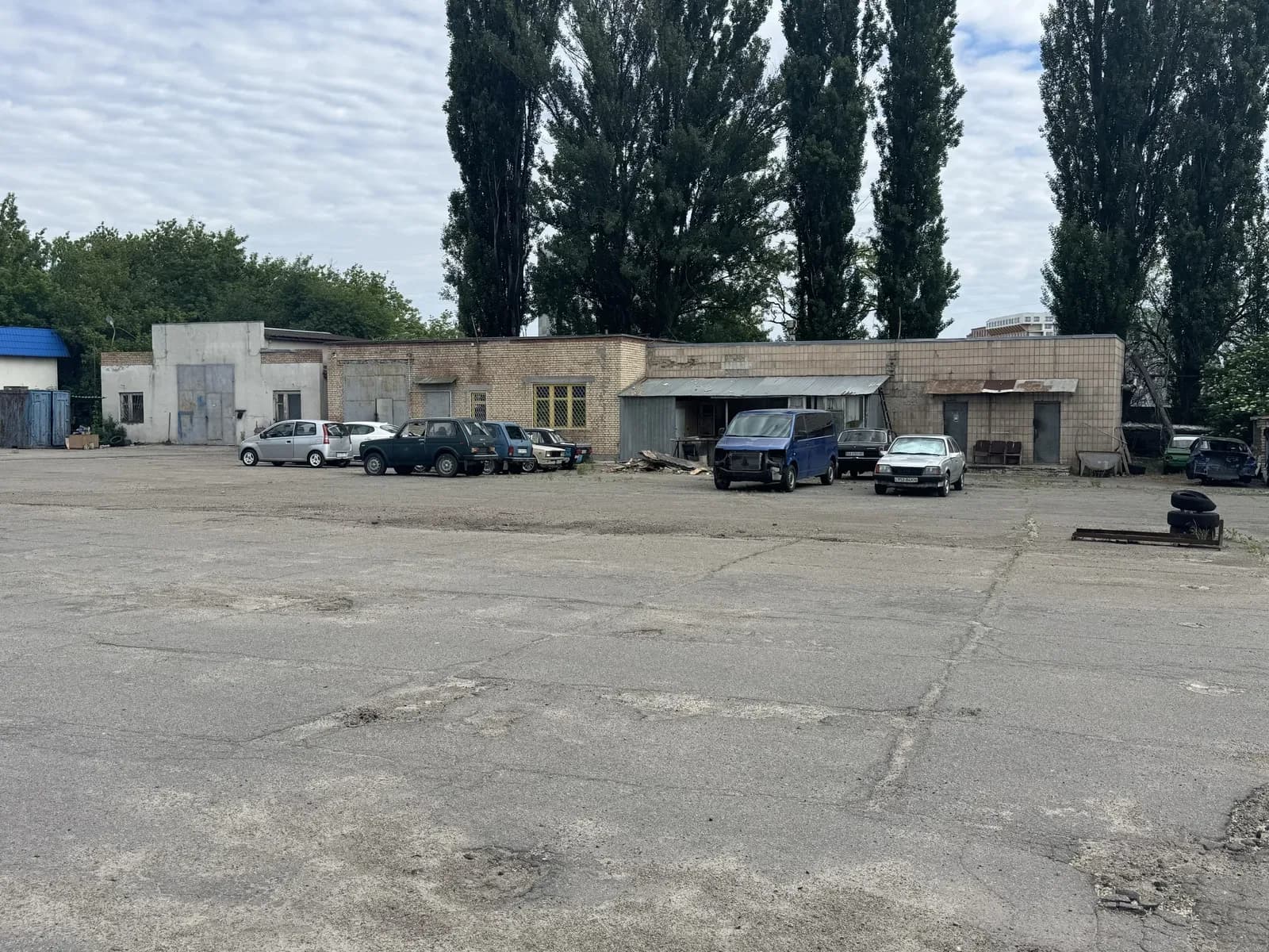 Паркомісце, Голосіївський: закрита територія, охорона, відеоспостереження - фото 3