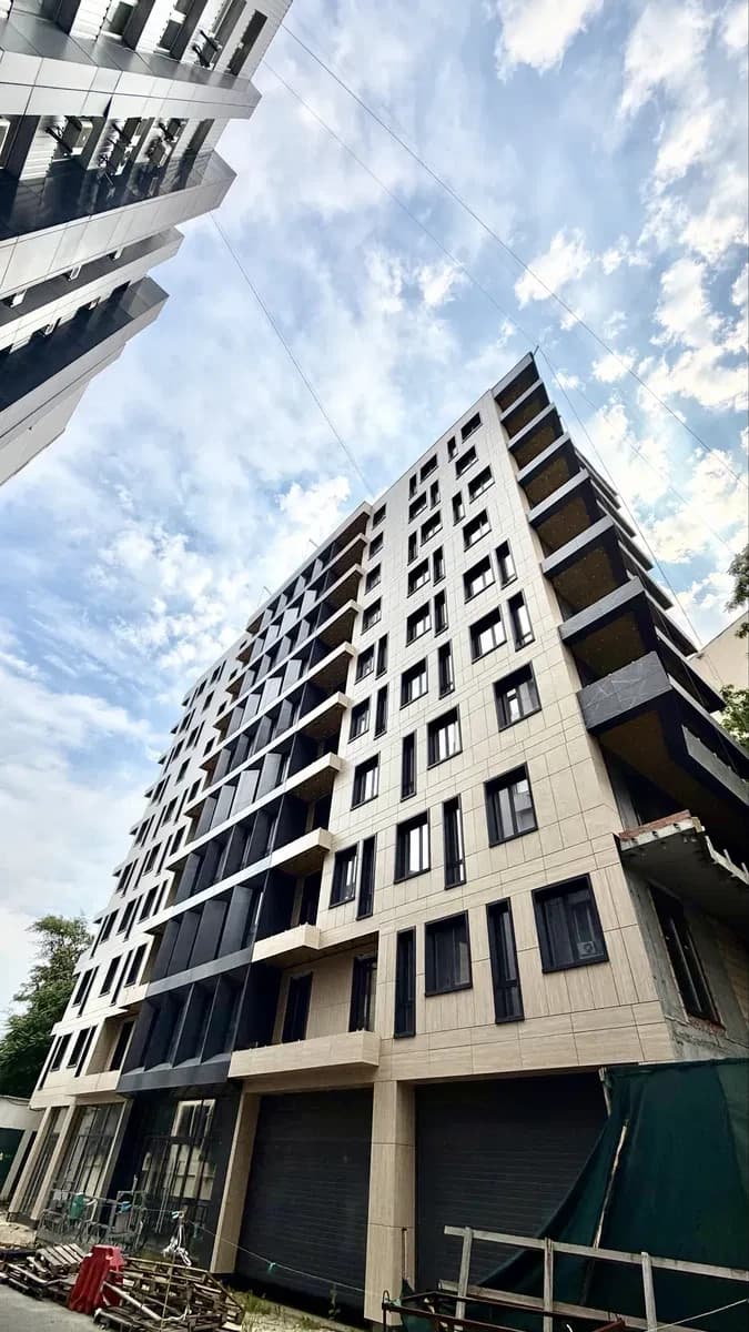 3-кімнатна квартира у ЖК Struetinsky Residence: переуступка, паркінг