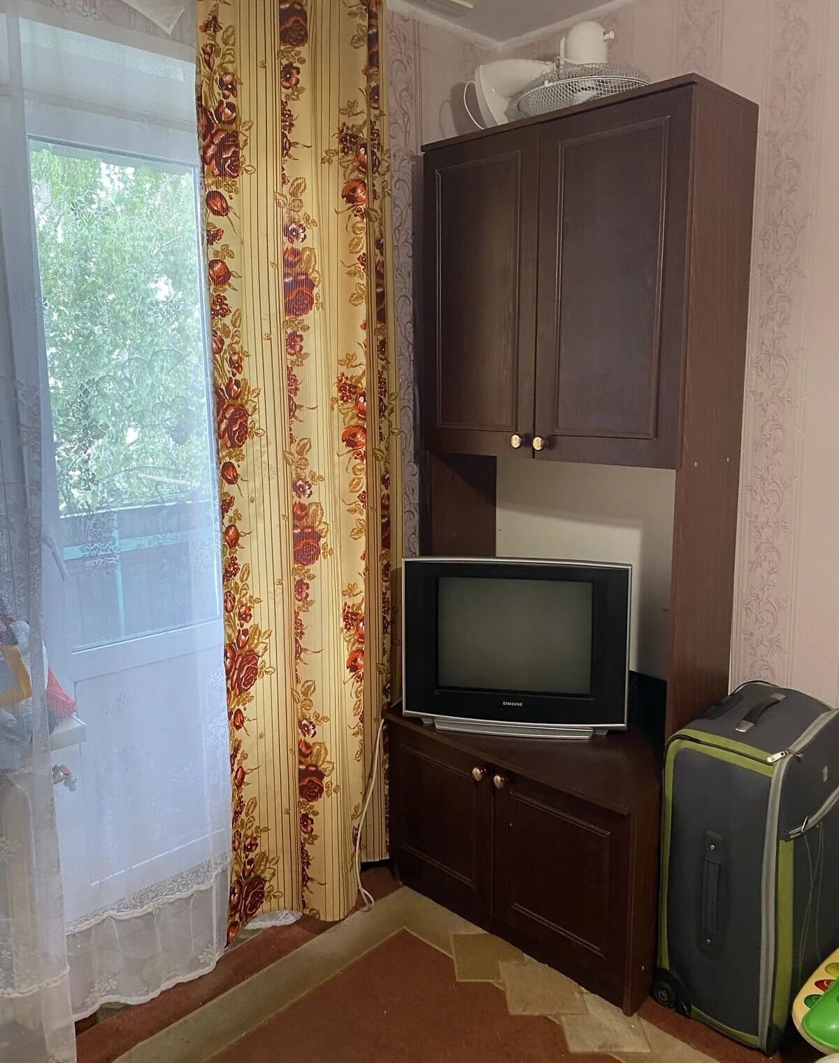 1-кімнатна квартира, Конотоп: цегляні стіни, централізоване опалення - фото 1
