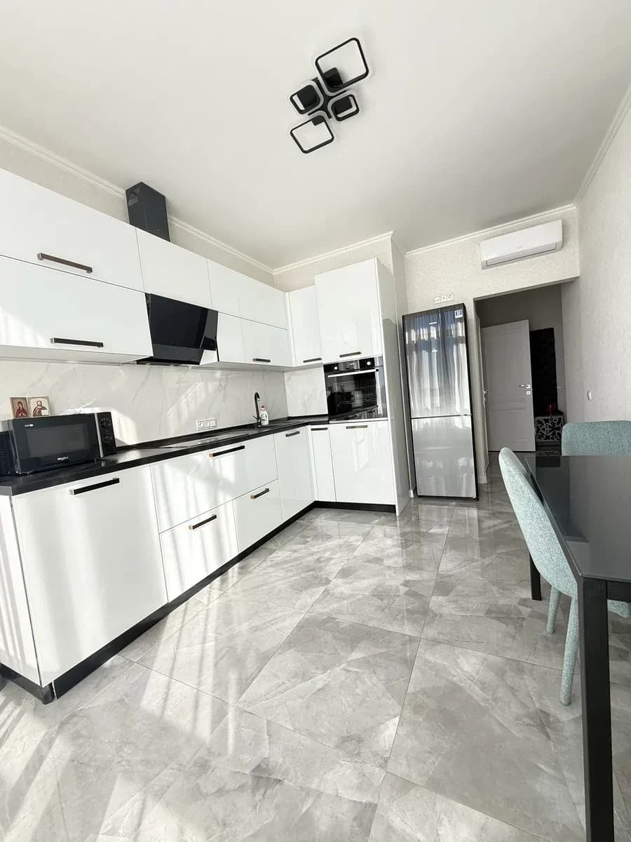 2-кімнатна квартира у ЖК 31жемчужина: море 8 хвилин, генератор - фото 2