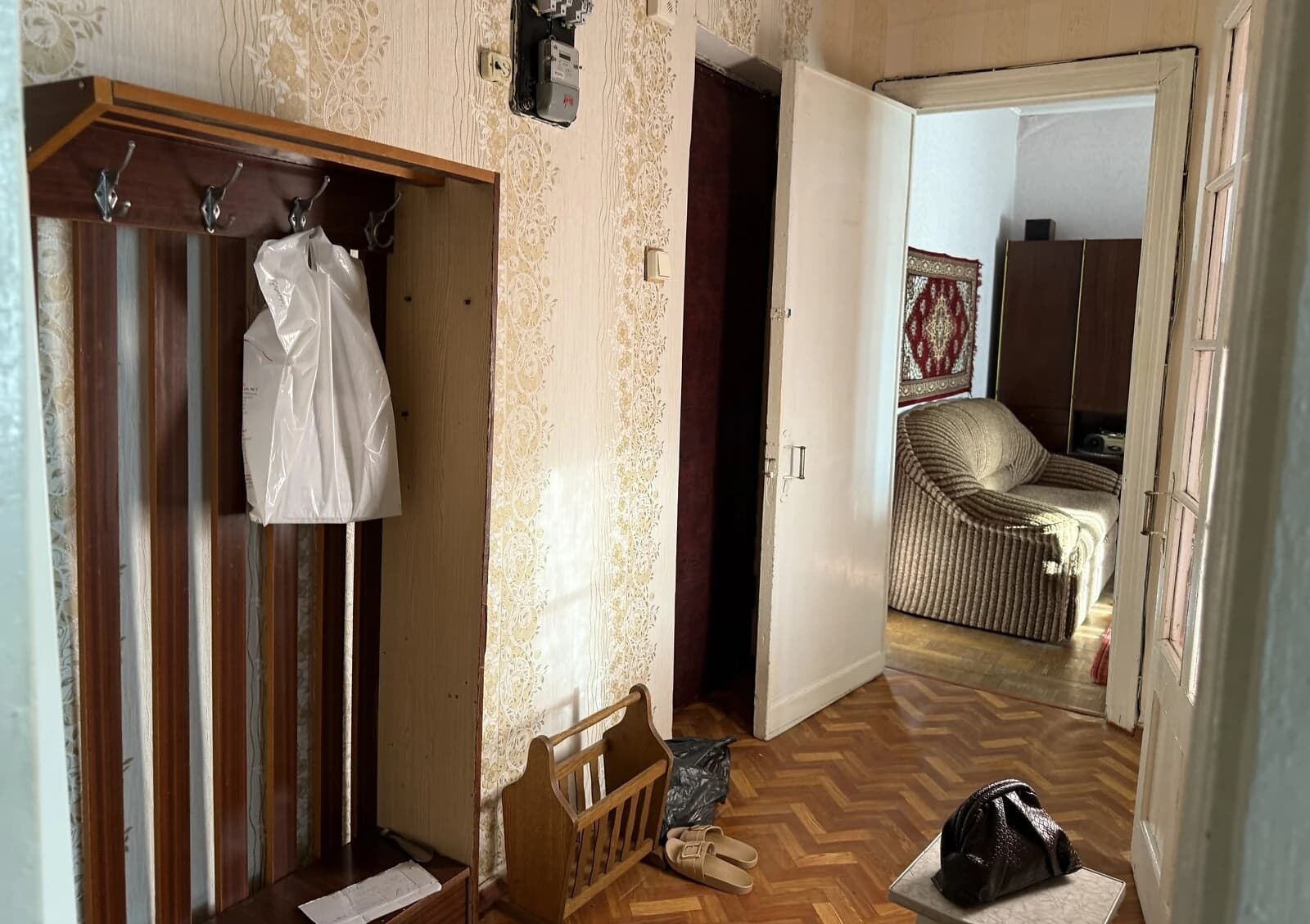 2-кімнатна квартира, Центр: цегляні стіни, внутрішній двір - фото 5