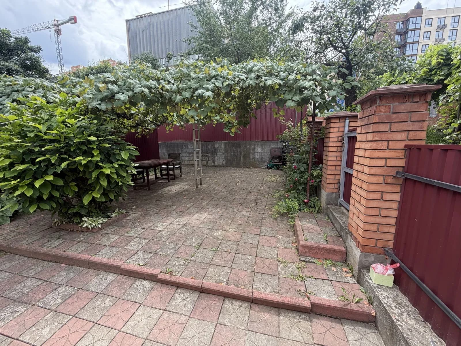Будинок, Буковинська: пів будинку, власний двір, місце для авто - фото 5