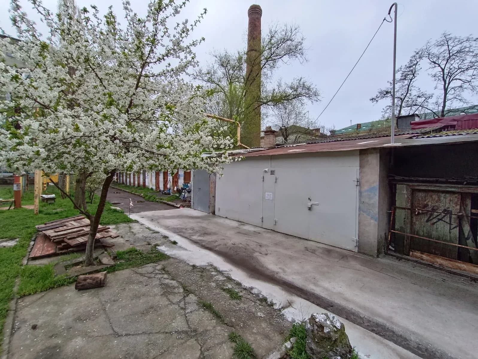 Склад-гараж, Шевченківський: 2 авто, підвал, окрема будівля - фото 3
