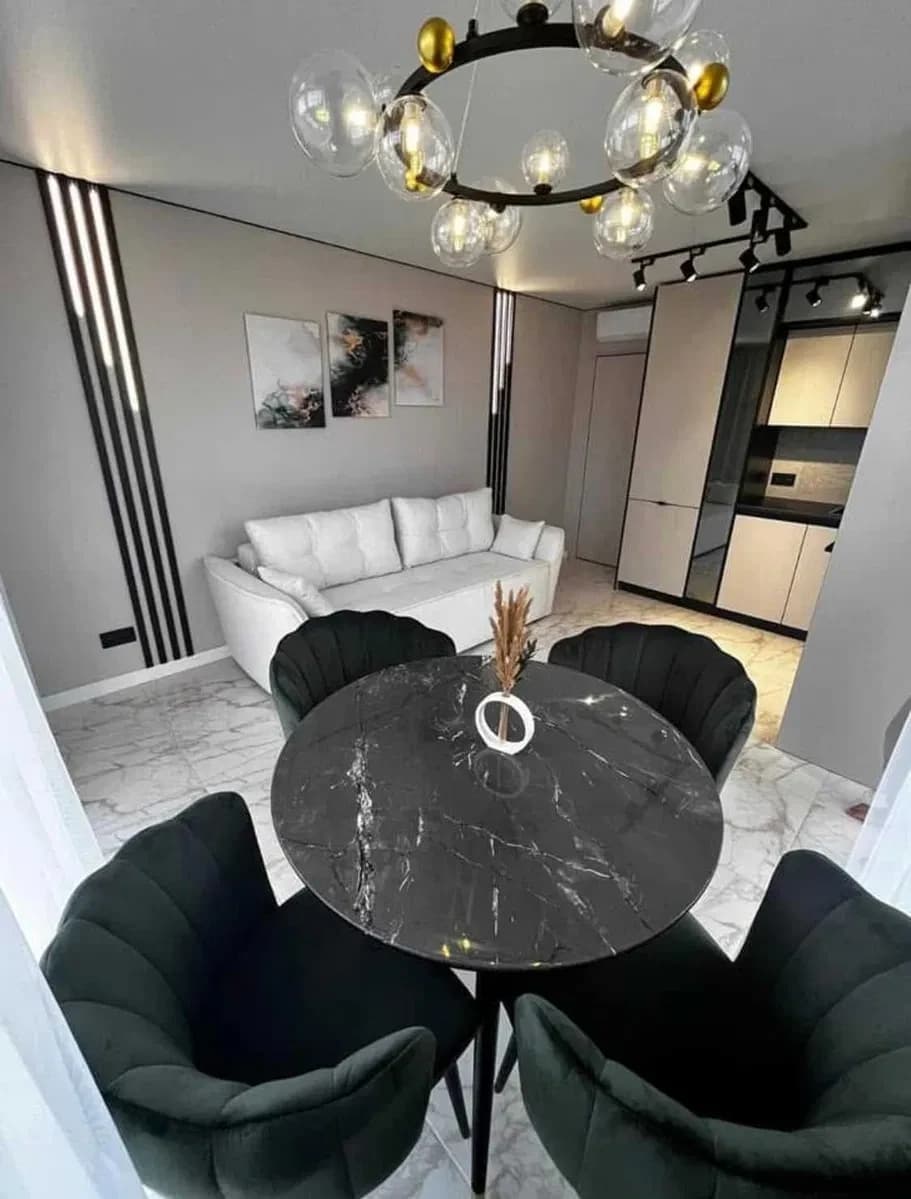 3-кімнатна квартира у ЖК Riel City: вид на Львів, авторський ремонт - фото 2