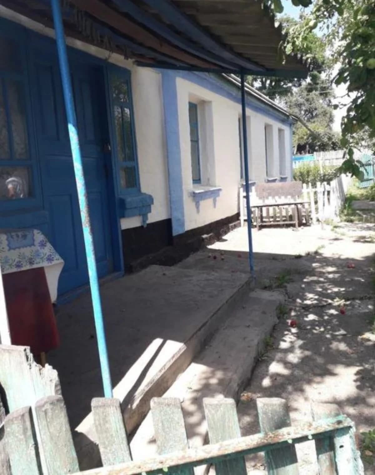 Будинок, Тальянки: гараж, сад, літня кухня
