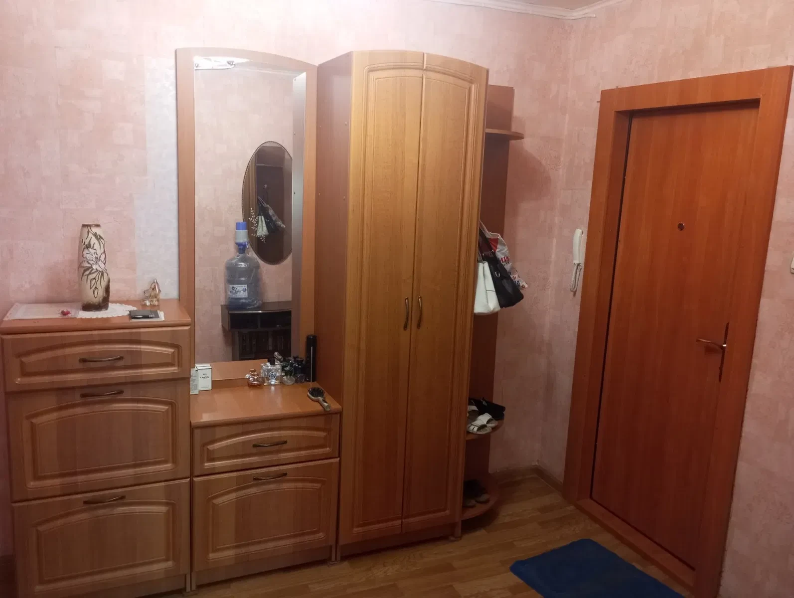 2-кімнатна квартира, Тернівка: засклена лоджія, два кондиціонери, торг