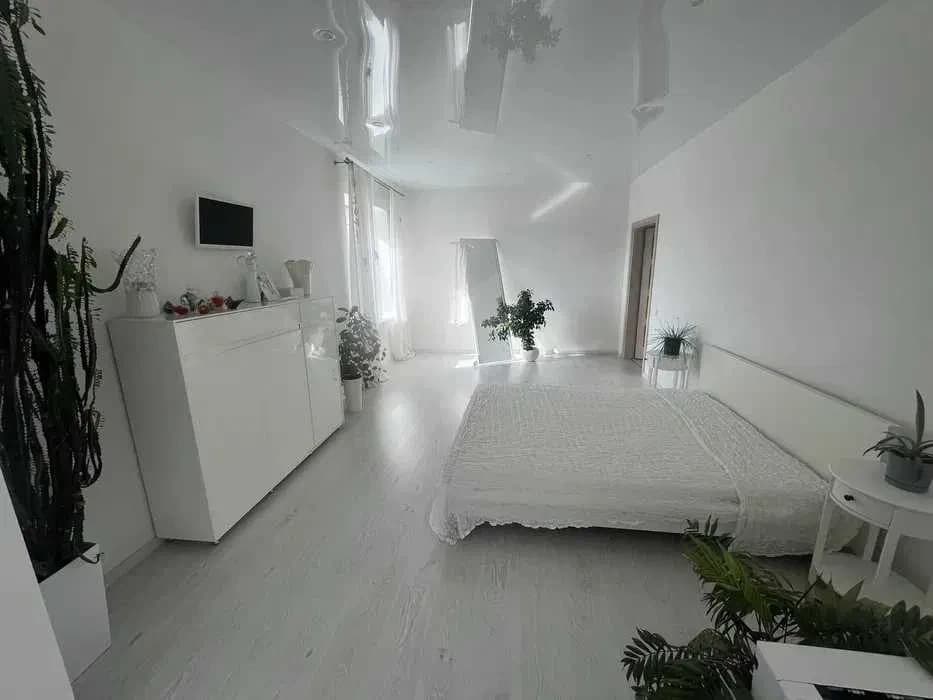 4-кімнатна квартира у ЖК Чорновола 1А: авторський ремонт, 2 санвузли - фото 5